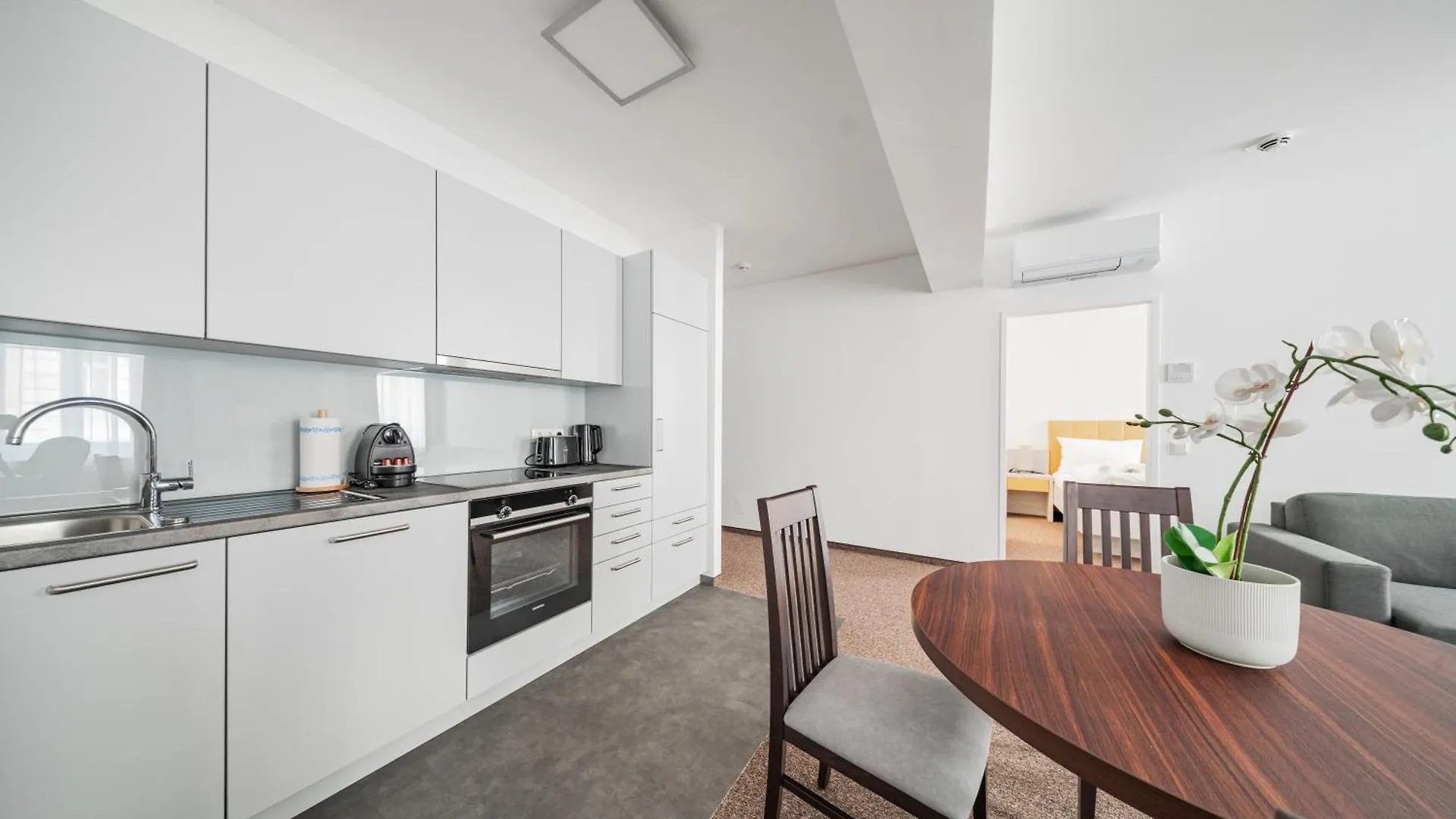 Home1 - Josefstadt Apartments Βιέννη