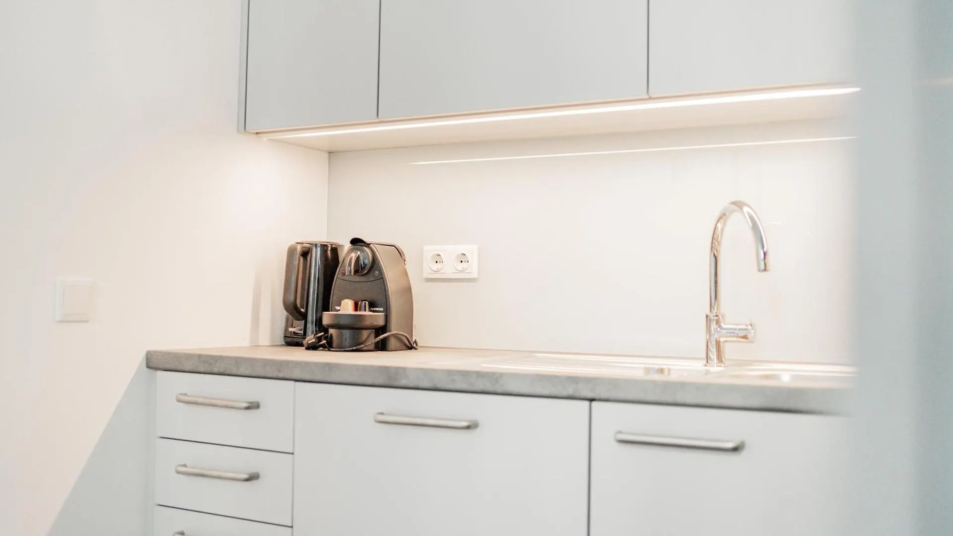 Home1 - Josefstadt Apartments Βιέννη 0*,  Αυστρία