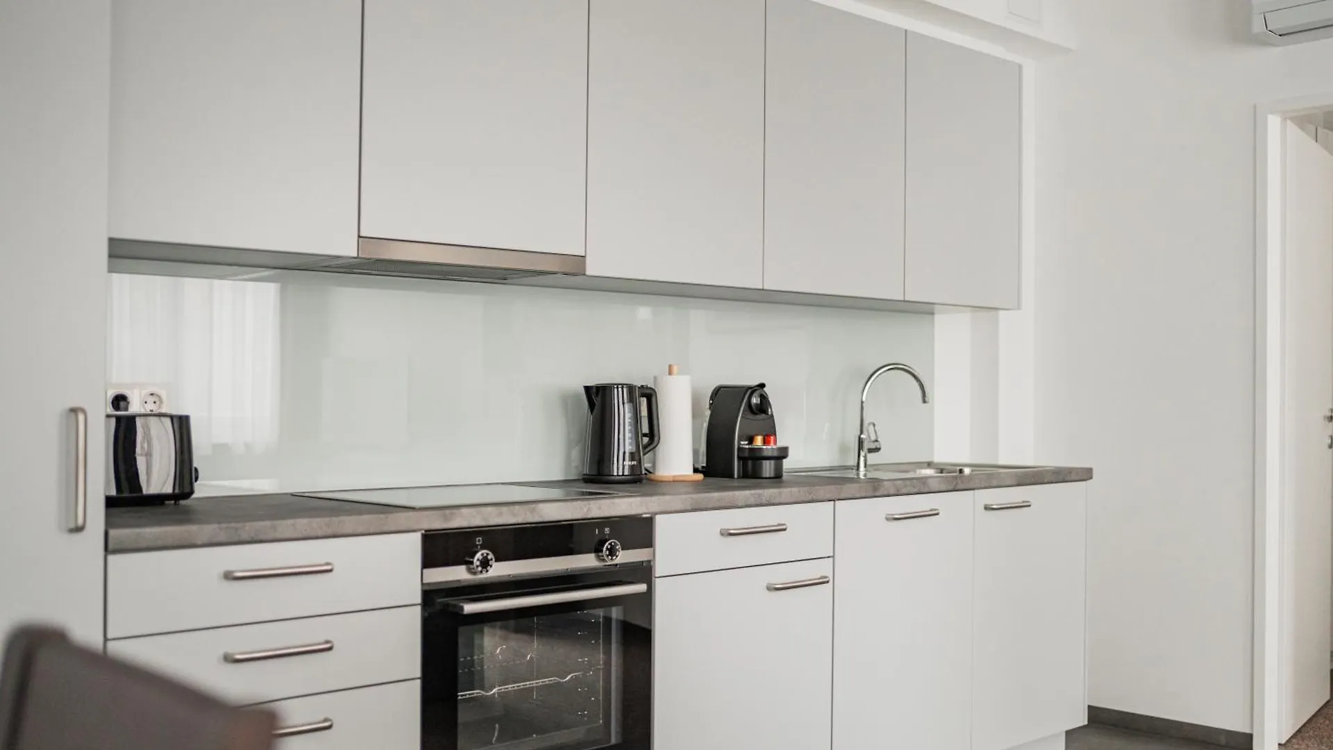Home1 - Josefstadt Apartments Βιέννη Ξενοδοχείο με διαμερίσματα